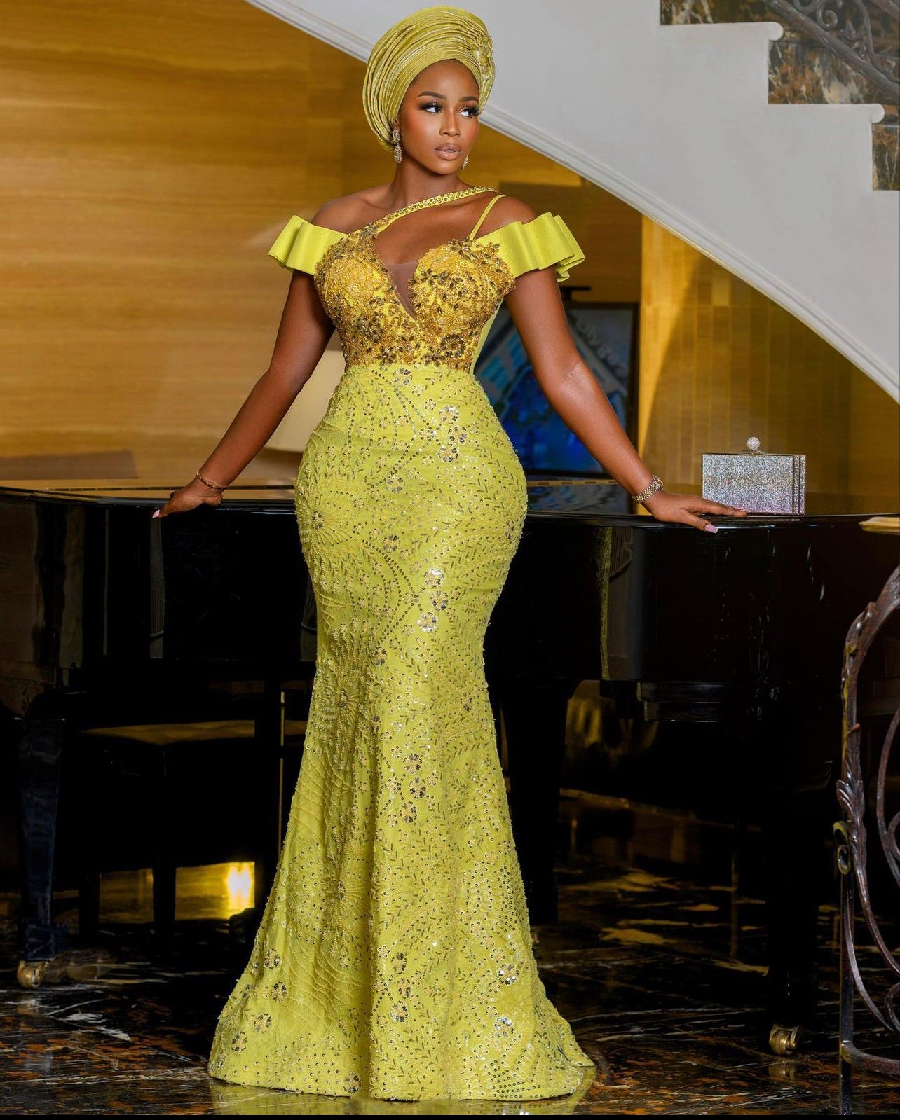 Aseobi lace